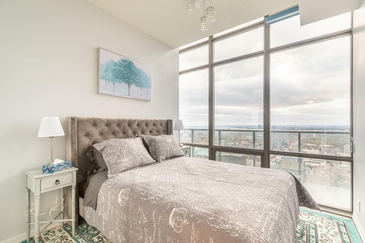 Unbelievable Penthouse View With 3 Bedrooms 토론토 외부 사진