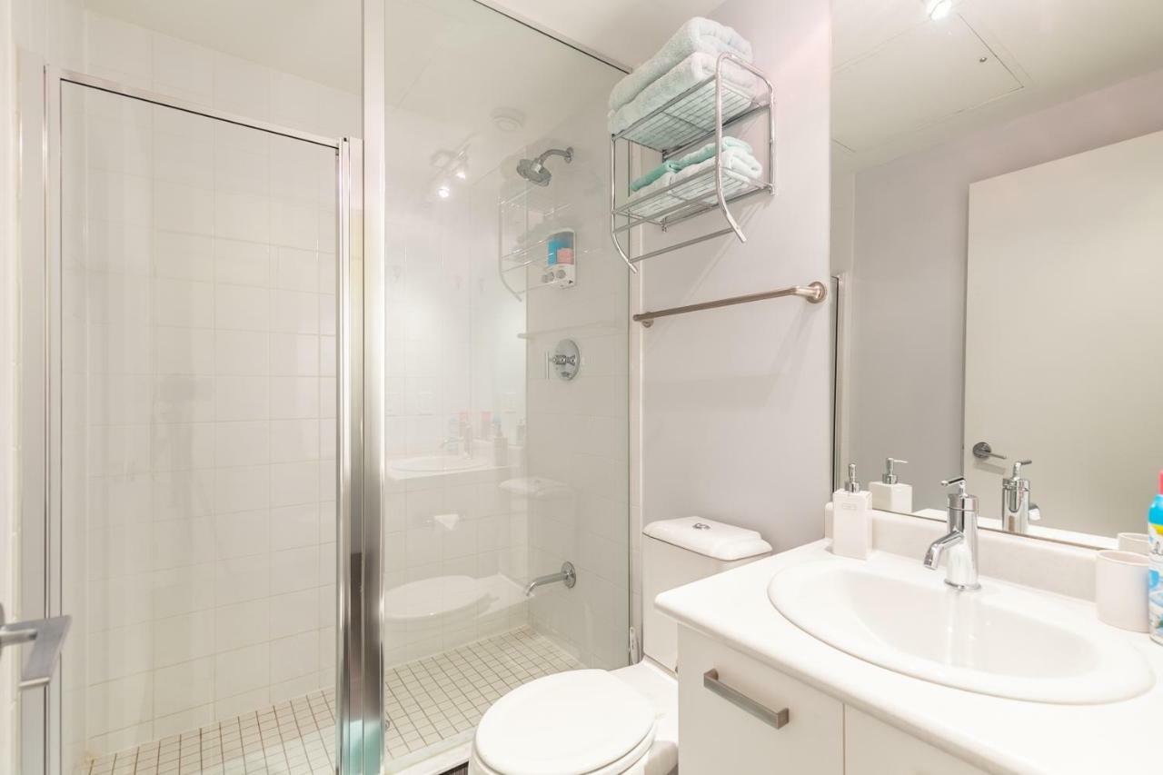 Unbelievable Penthouse View With 3 Bedrooms 토론토 외부 사진